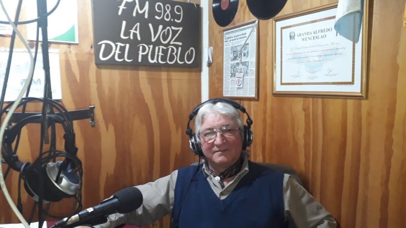 FM 98.9